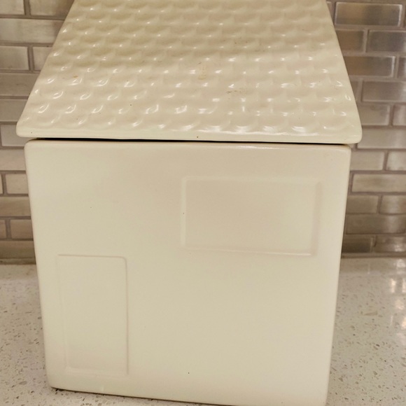 White rustic farmhouse hearth and hand πͺ jar - Picture 5 of 6